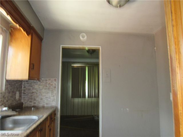 4680 Beechgrove Avenue, Garfield Heights, OH 44125