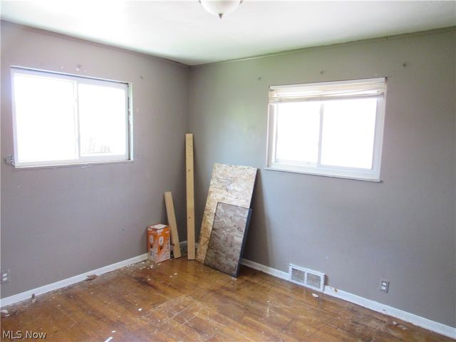 4680 Beechgrove Avenue, Garfield Heights, OH 44125