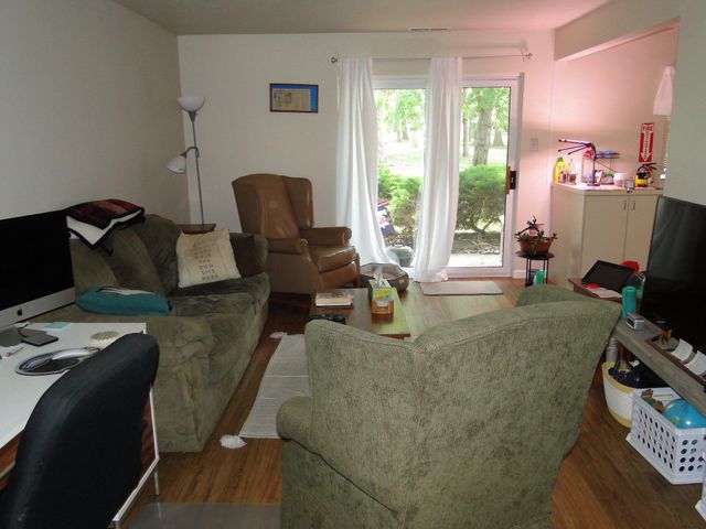 8 SHANNON DR, North Wales, PA 19454
