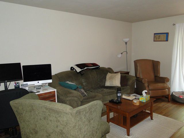 8 SHANNON DR, North Wales, PA 19454