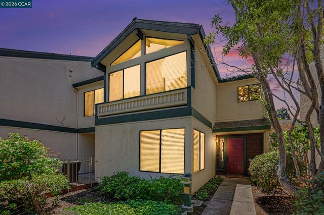 210 Carob Ln, Alameda, CA 94502