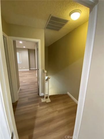 19200 Haynes Street 4, Reseda, CA 91335