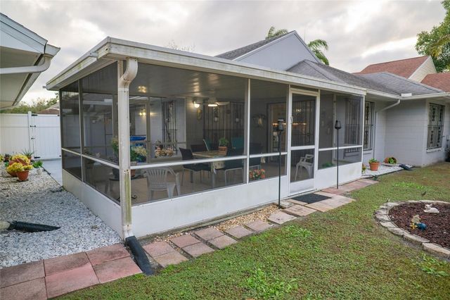 6021 LEMON TREE COURT, Tampa, FL 33625