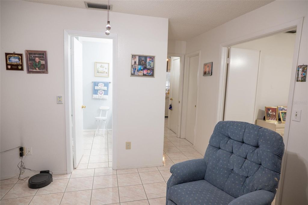 Image 12 of property listing at 6021 LEMON TREE COURT, Tampa, FL 33625