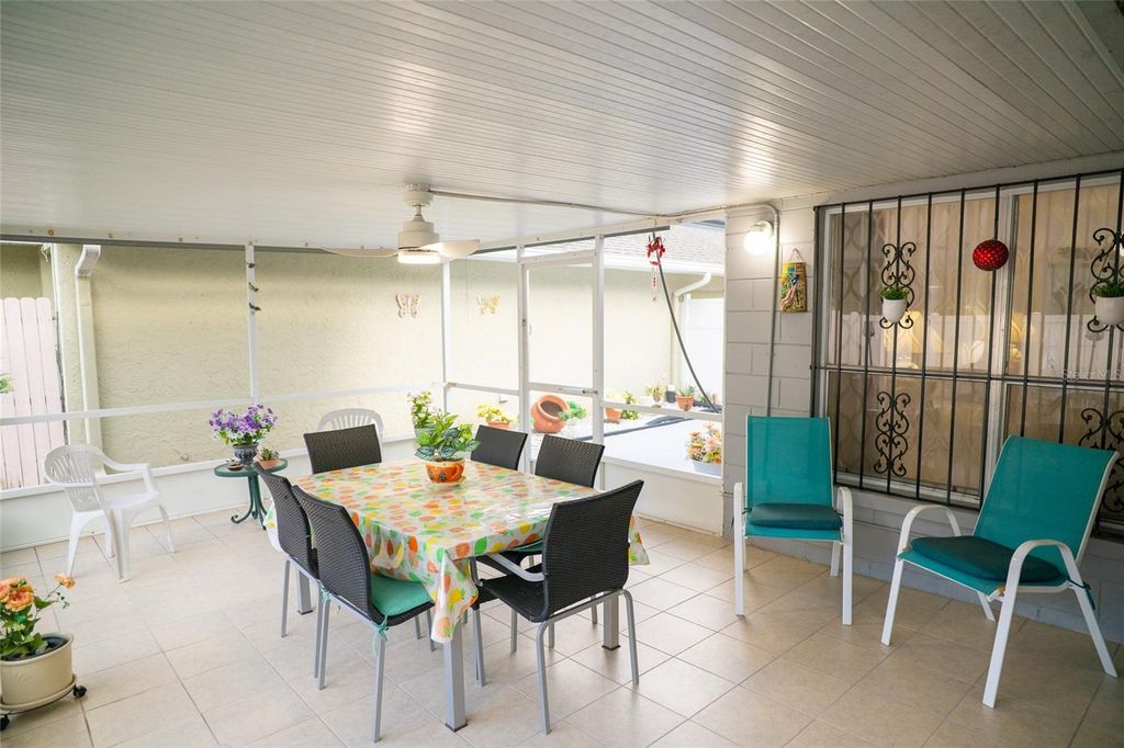 Image 23 of property listing at 6021 LEMON TREE COURT, Tampa, FL 33625