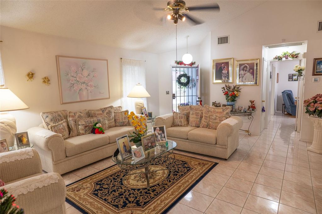 Image 10 of property listing at 6021 LEMON TREE COURT, Tampa, FL 33625