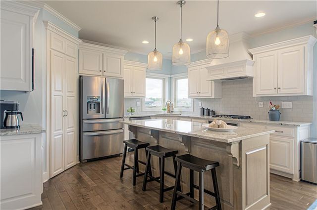 9519 N Lane Avenue, Kansas City, MO 64157
