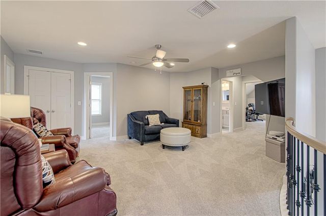9519 N Lane Avenue, Kansas City, MO 64157