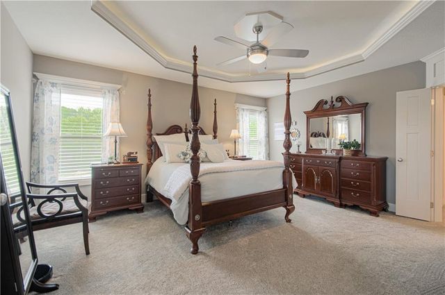 9519 N Lane Avenue, Kansas City, MO 64157