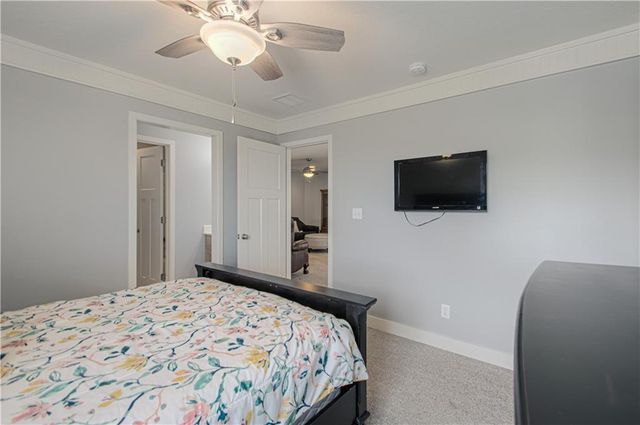 9519 N Lane Avenue, Kansas City, MO 64157