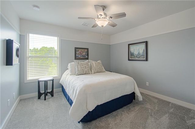 9519 N Lane Avenue, Kansas City, MO 64157