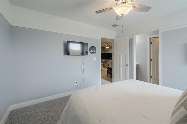 9519 N Lane Avenue, Kansas City, MO 64157