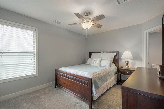 9519 N Lane Avenue, Kansas City, MO 64157