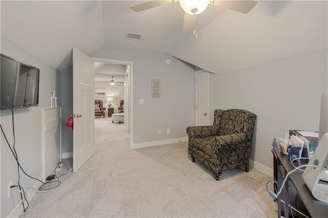 9519 N Lane Avenue, Kansas City, MO 64157