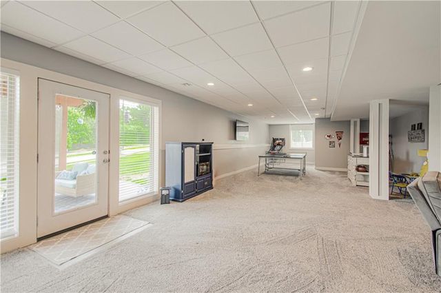 9519 N Lane Avenue, Kansas City, MO 64157