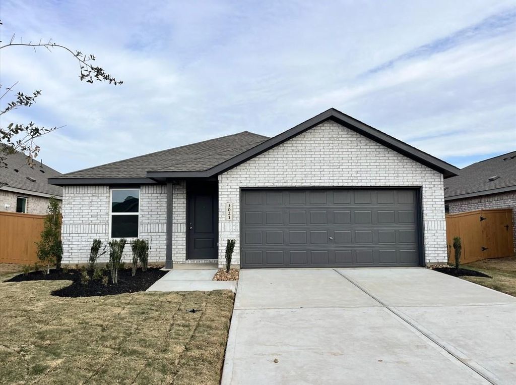 3021 Duskshine Drive, Brookshire, TX 77423