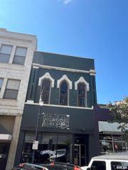 1704 2ND Avenue, Rock Island, IL 61201