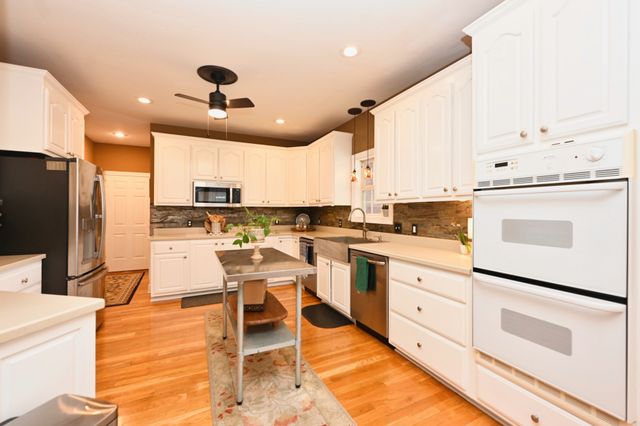 107 Greenfield Ln, Castalian Springs, TN 37031