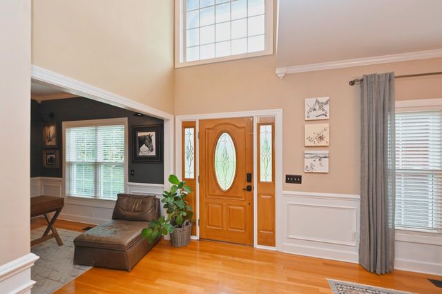 107 Greenfield Ln, Castalian Springs, TN 37031