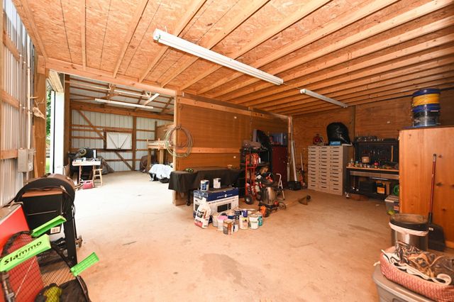 107 Greenfield Ln, Castalian Springs, TN 37031
