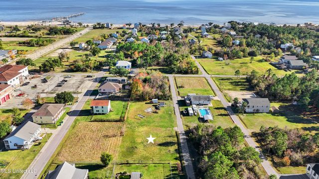 310 Perron Street, Waveland, MS 39576
