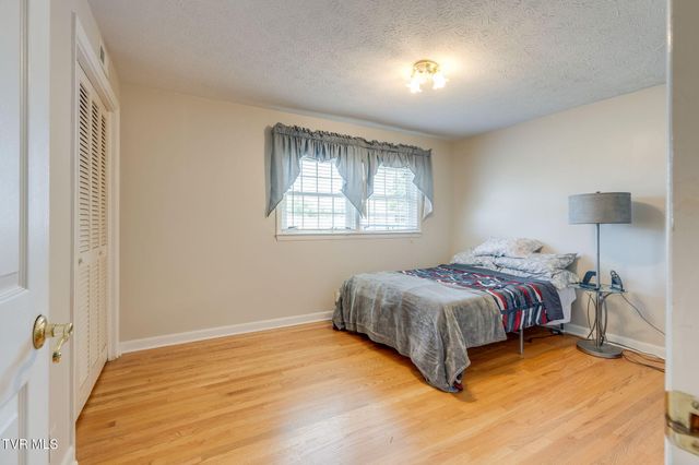 1801 Hermitage Drive, Kingsport, TN 37664