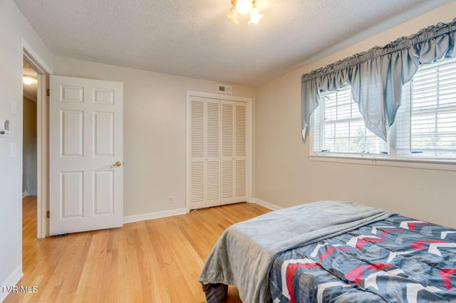 1801 Hermitage Drive, Kingsport, TN 37664