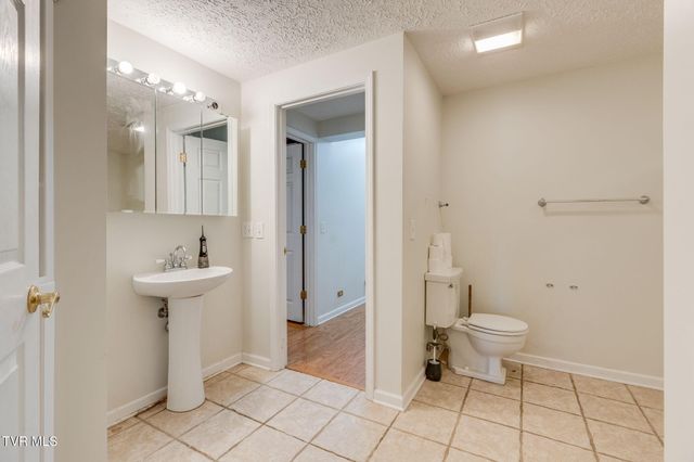 1801 Hermitage Drive, Kingsport, TN 37664