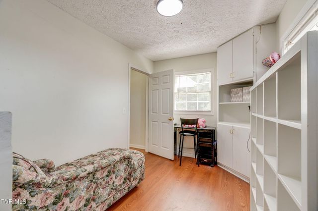 1801 Hermitage Drive, Kingsport, TN 37664
