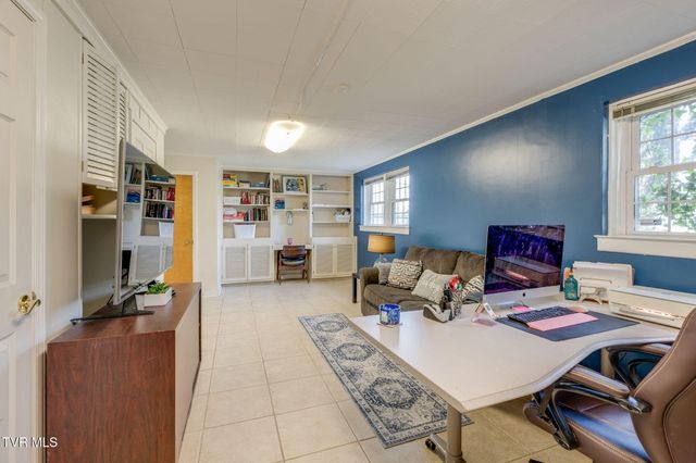 1801 Hermitage Drive, Kingsport, TN 37664