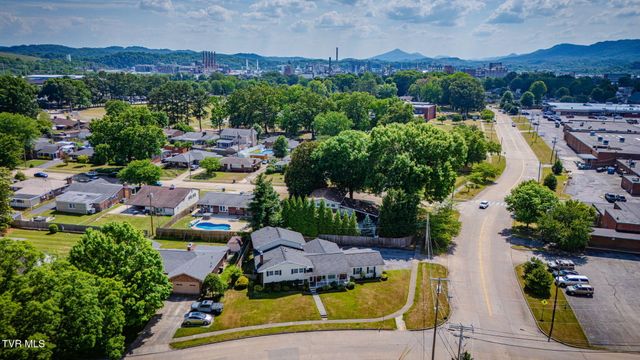 1801 Hermitage Drive, Kingsport, TN 37664