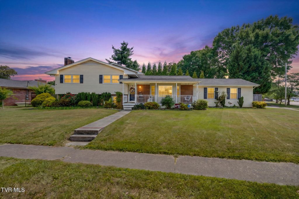 1801 Hermitage Drive, Kingsport, TN 37664
