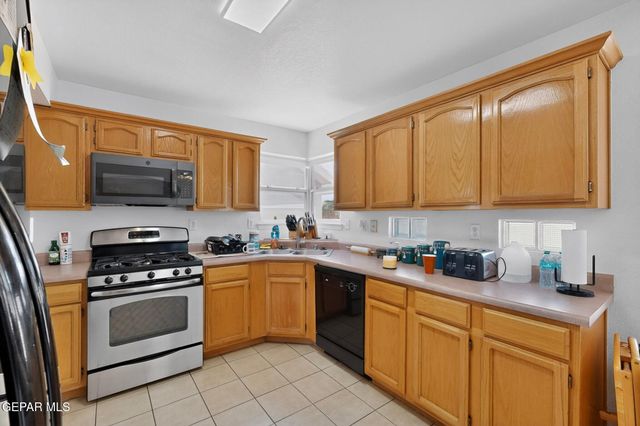 12241 RED SUN Drive, El Paso, TX 79938