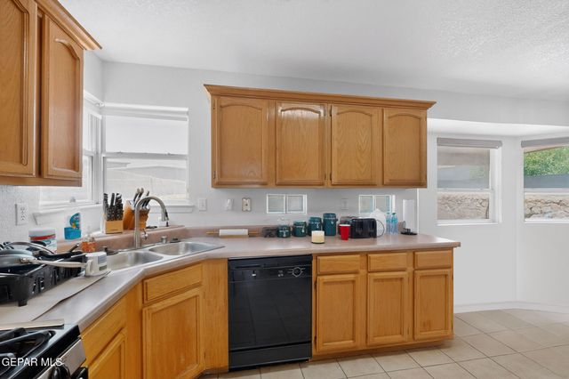 12241 RED SUN Drive, El Paso, TX 79938