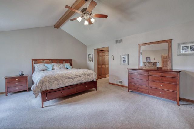 940 Spyglass HILL, Waterford, WI 53185