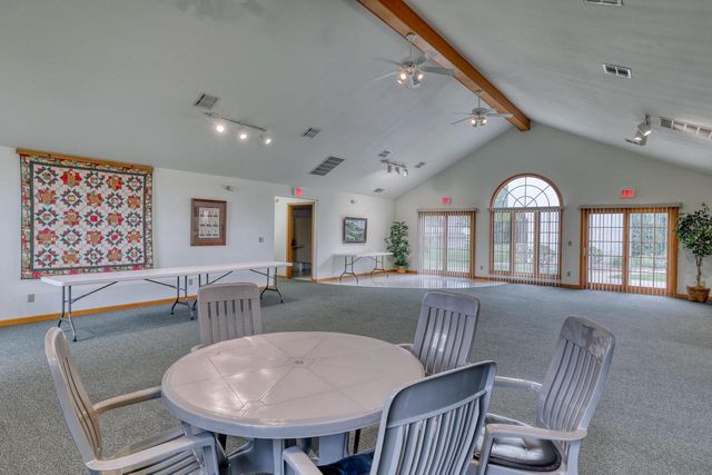 940 Spyglass HILL, Waterford, WI 53185