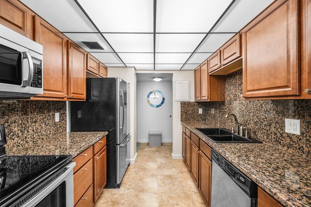 950 Ponce De Leon Road 209, Boca Raton, FL 33432