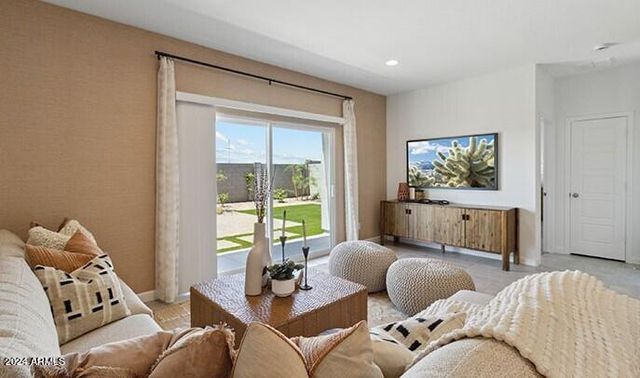 1568 W HESS Avenue, Coolidge, AZ 85128