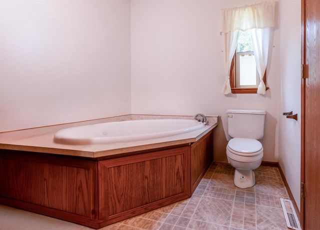 64500 Setzke Rd, Ashland, WI 54806