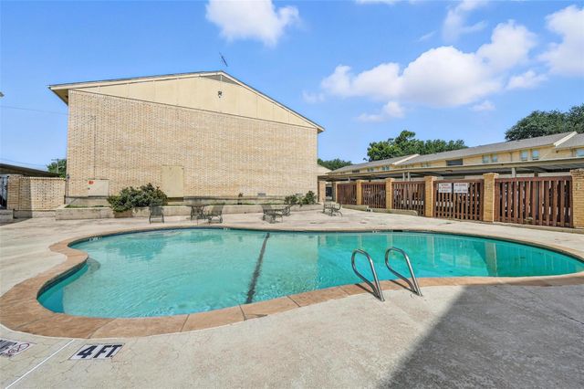 4524 Amesbury Drive C, Dallas, TX 75206