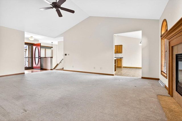 1321 SHOOTING STAR DRIVE, Neenah, WI 54956