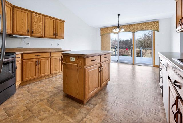1321 SHOOTING STAR DRIVE, Neenah, WI 54956