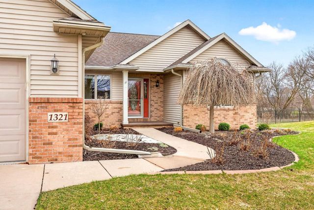 1321 SHOOTING STAR DRIVE, Neenah, WI 54956