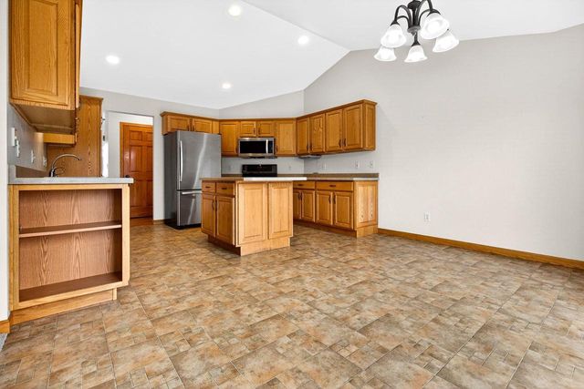 1321 SHOOTING STAR DRIVE, Neenah, WI 54956