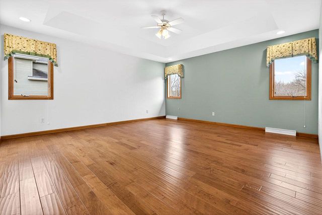 1321 SHOOTING STAR DRIVE, Neenah, WI 54956