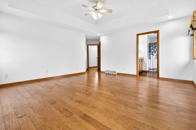 1321 SHOOTING STAR DRIVE, Neenah, WI 54956