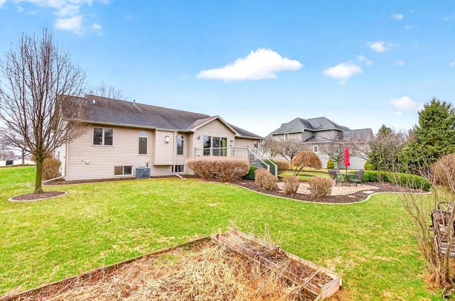 1321 SHOOTING STAR DRIVE, Neenah, WI 54956