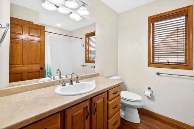 1321 SHOOTING STAR DRIVE, Neenah, WI 54956