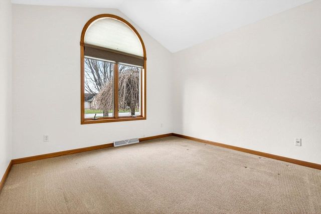 1321 SHOOTING STAR DRIVE, Neenah, WI 54956