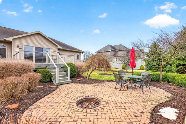 1321 SHOOTING STAR DRIVE, Neenah, WI 54956